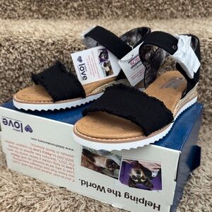 Skechers Black Women's Sandals